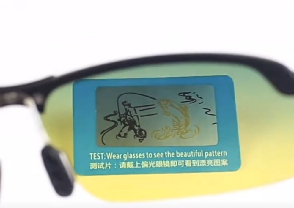 Очки солнцезащитные новые в упаковке