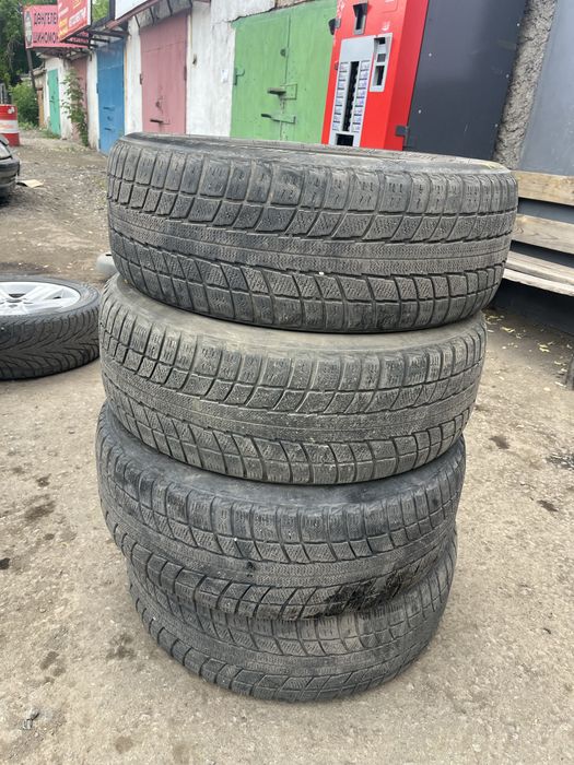 Продам резину всесезонка