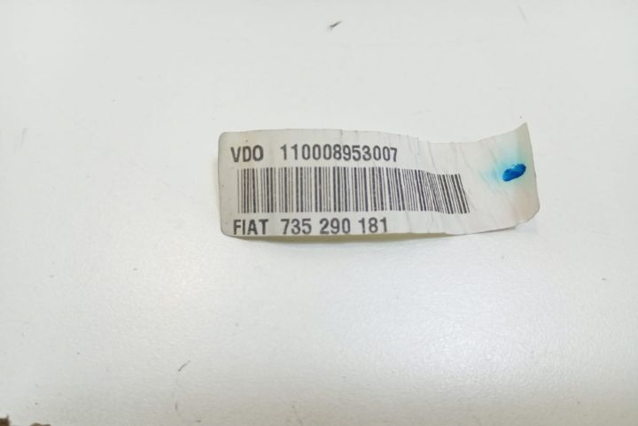 Ceasuri bord   735290181 Alfa Romeo 147 prima generatie