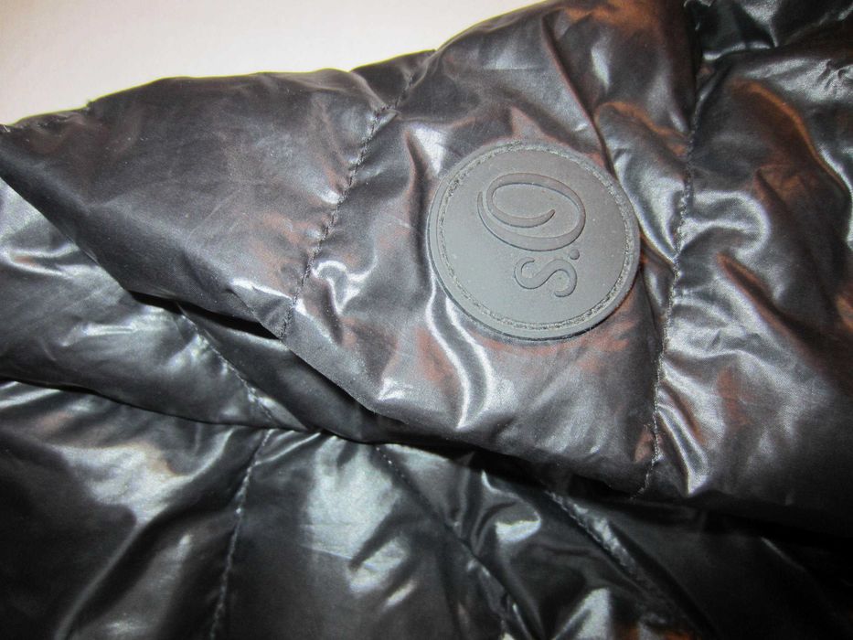 Geaca lightweight S.Oliver,masura M-L,puf+fulgi, stare f.buna