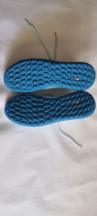 Vand ghete fotbal Nike Mercurial mar. 36