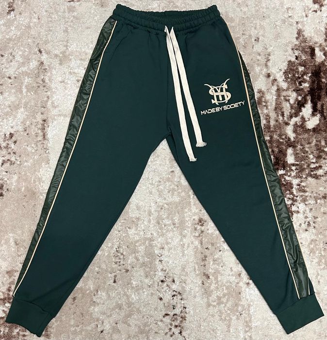 Vând compleu nou de bărbați Made by Society