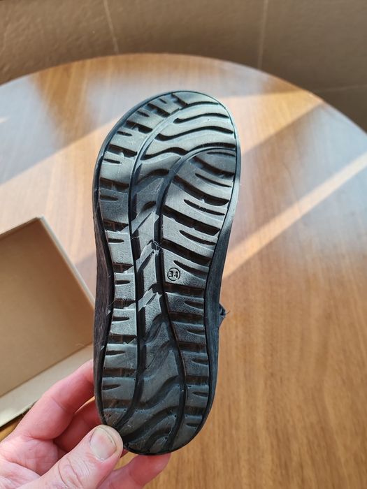 Детски кожени сандали