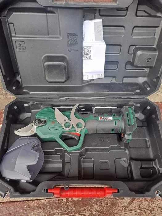 Нова Акумулаторна Градинска ножица Parkside 20V