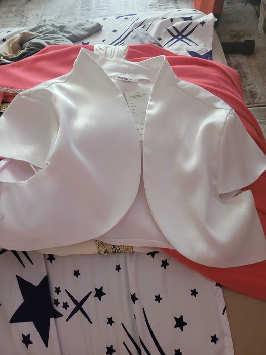 Rochie ocazie,nu a fost purtată niciodată