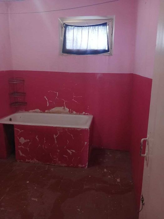 Дом сотилади 2 хонали (срочна)