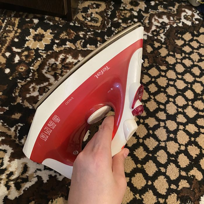 Утюг паровой  от tefal