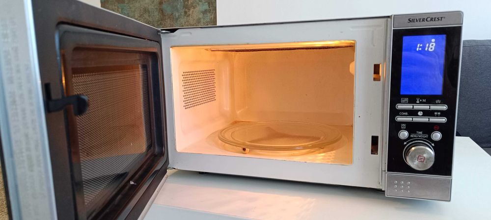 Микровълнова печка SilverCrest SMW 800 A2 - 1000W