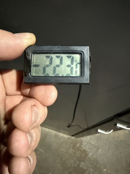 Vand Frigider Signature