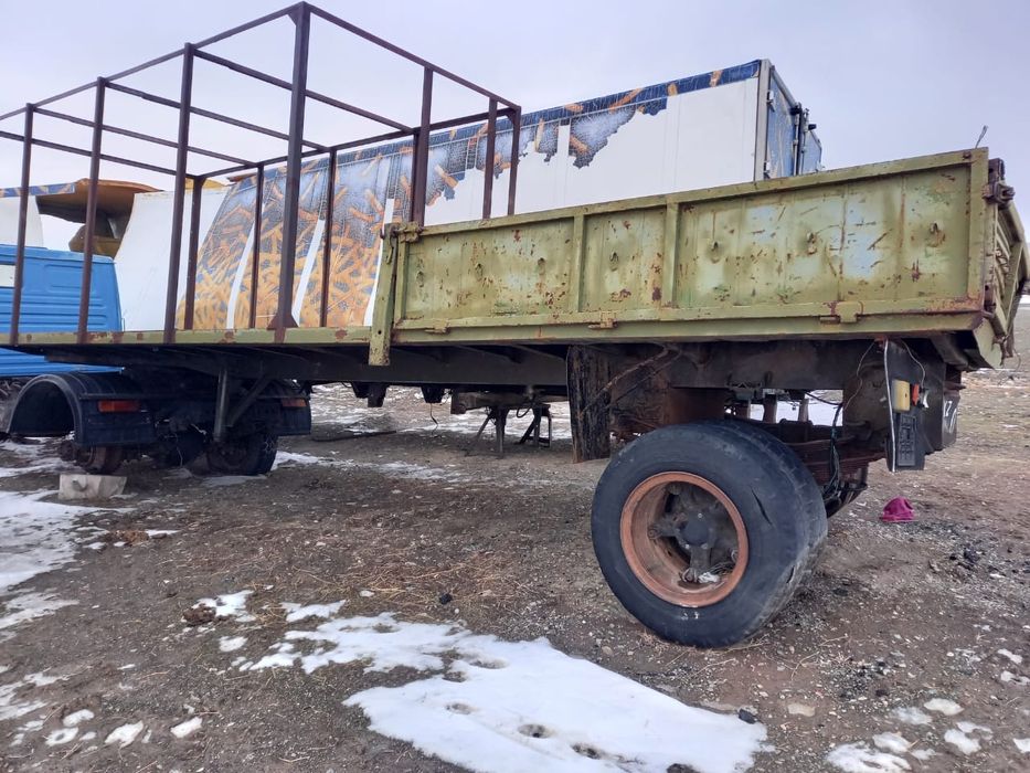 Продаётся зиловский полуприцеп