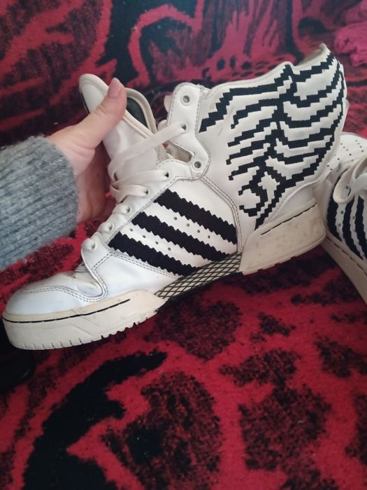 Adidasi Adidas în stare buna