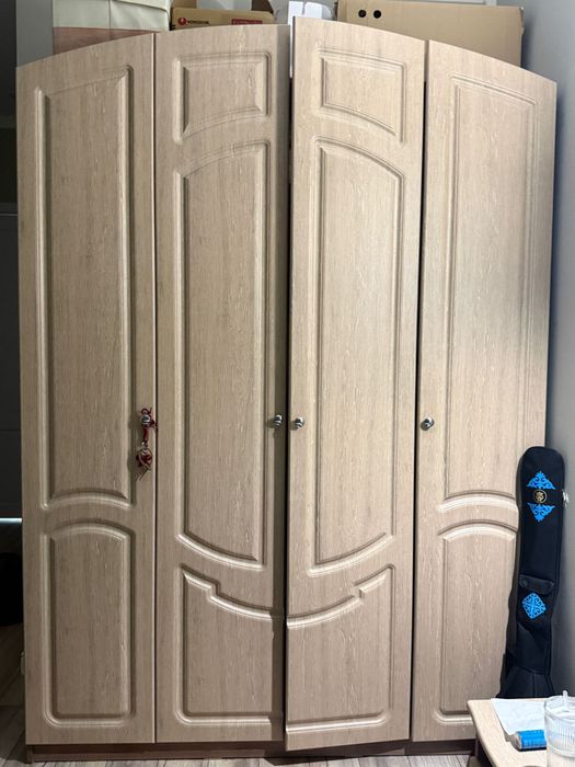 Продам спальный гарнитур