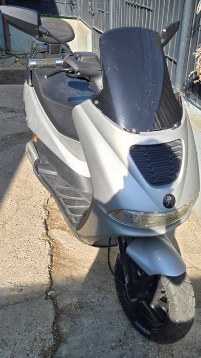 Scuter Peugeot Elyseo HT 50CC