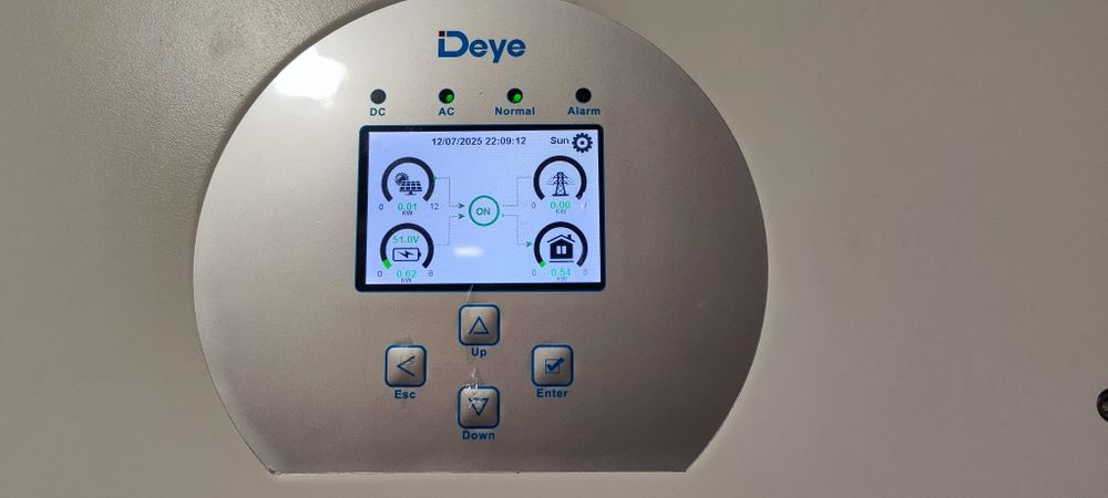 Продавам соларен инвертор Deye, SUN-8K-SG01LP1-EU