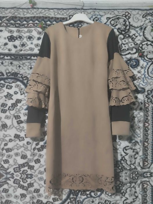 Ayollar va qizlar kiyimi