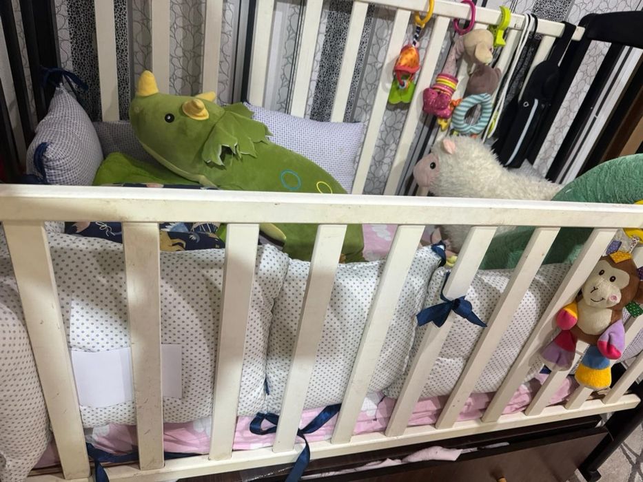 Продам детскую кроватку