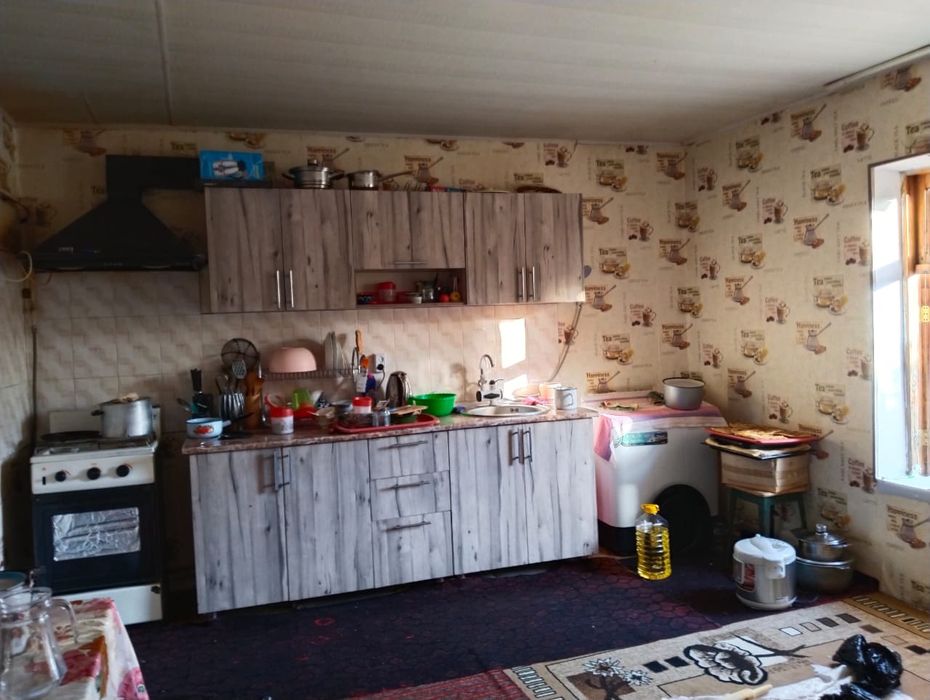 Уи сотилади 5 хонали