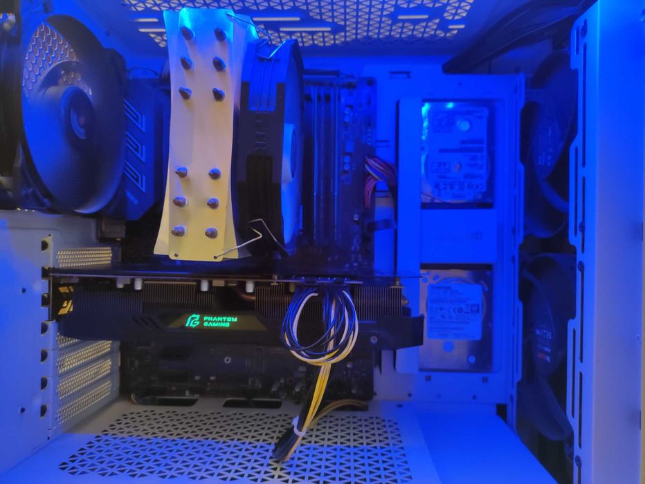 6 Ядрен Геймърски Компютър Z390 / i5 9600K / RX 5700 XT