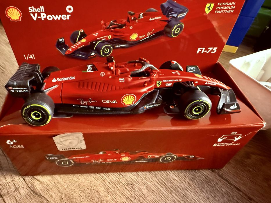 Macheta F1 - 75 bluetooth Bburago