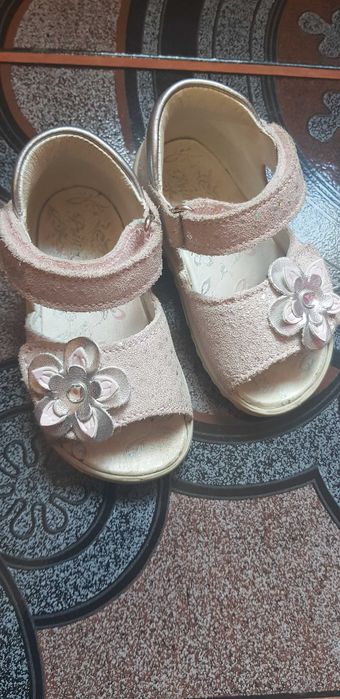 Vand sandale fetite Primigi