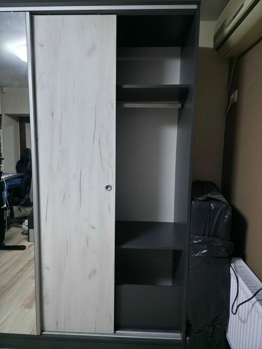 обзавеждане за спалня (гардероб и легло - 120 см.)+ геймърско ел. бюро