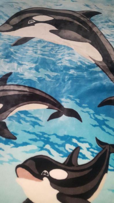 Плед 2 спальный двусторонний,очень теплый и красивый,новый