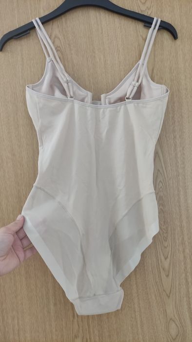 Боди натурален цвят