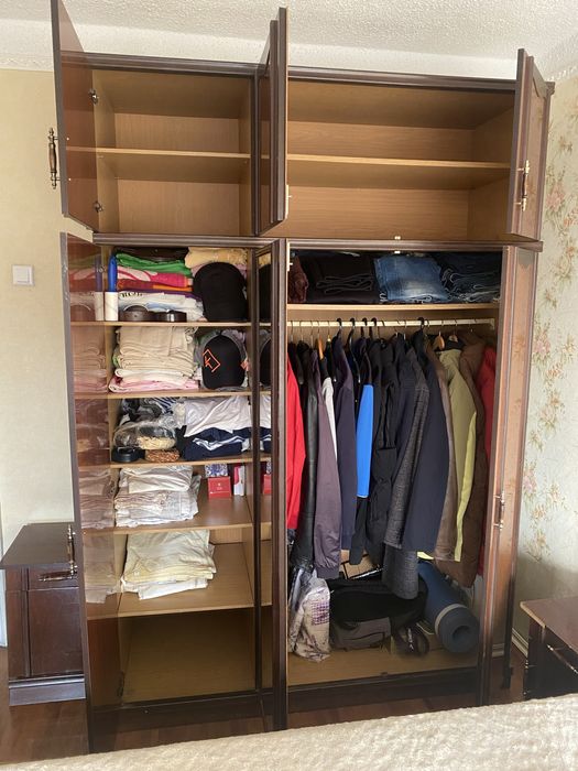 Шкаф винтаж с зеркалом