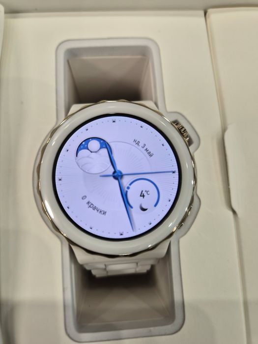 Huawei Watch GT 3 Pro, Gold Bezel White Ceramic Case, 43 mm