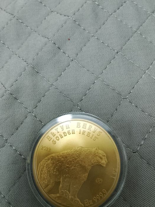 Золотой барс монета