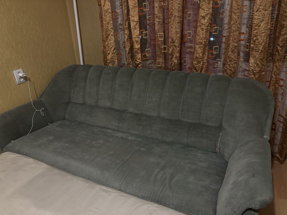 Бу диван раскладной прочный БЕСПЛАТНО