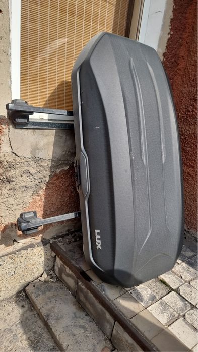 Продам автобокс с креплениями