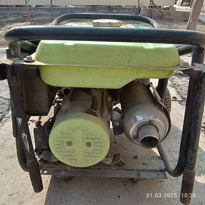 Генератор сотилади