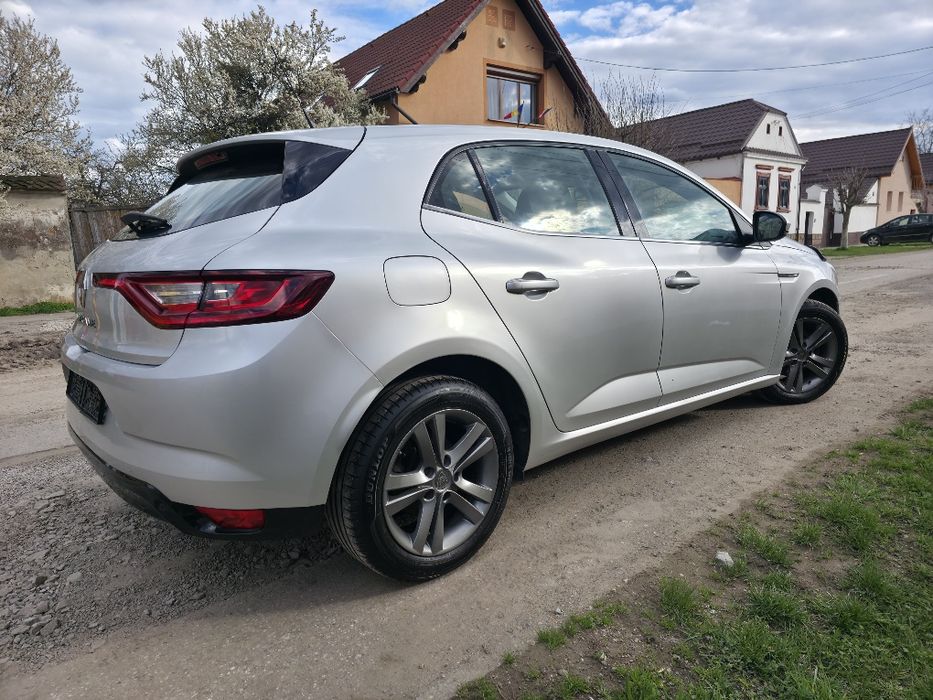 Renault Megane 4 Hatchback 2016 benzina Euro6 Km putini