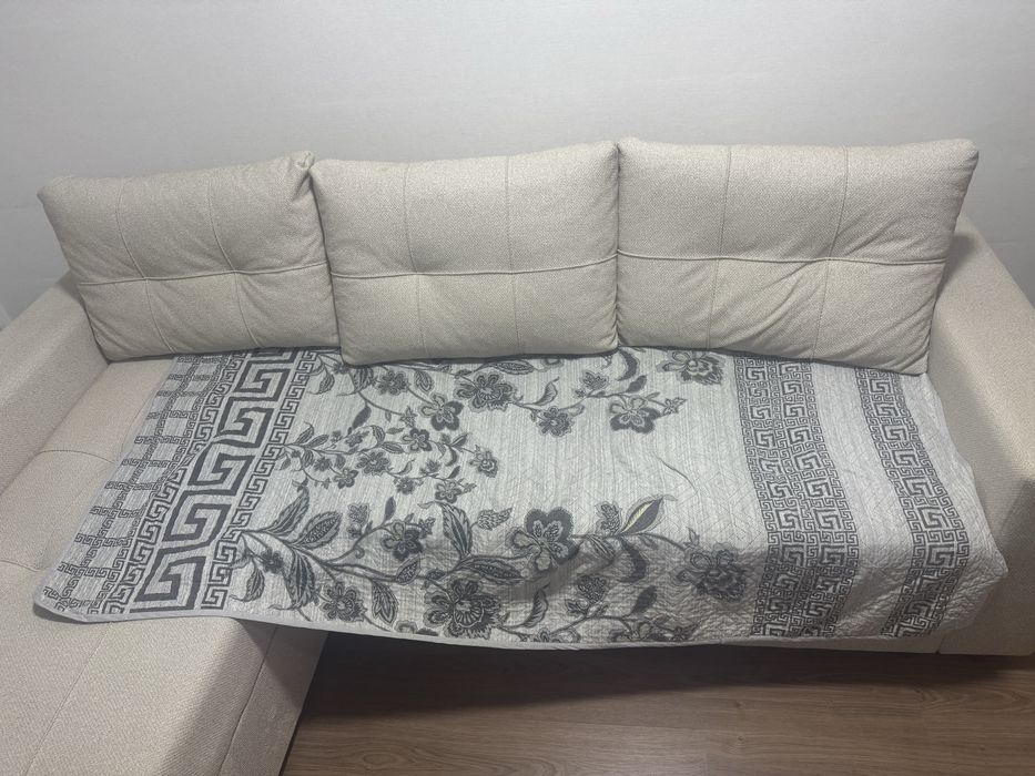 Продам диван в отличном состоянии