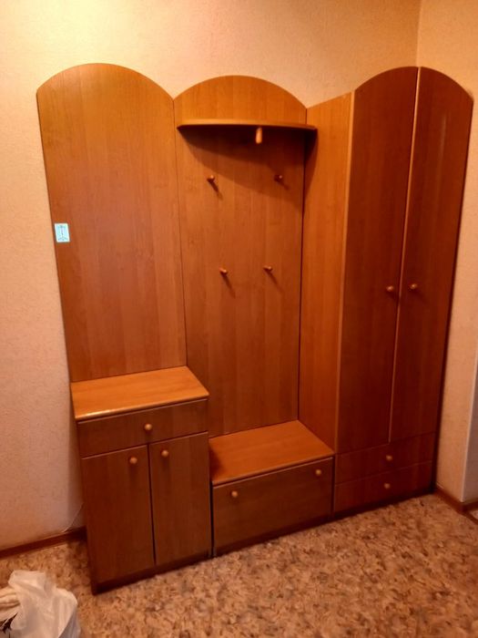 Продам прихожку.