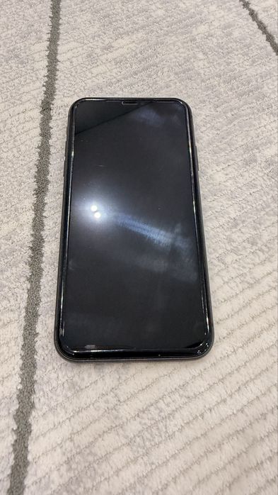 Продам iPhone 11