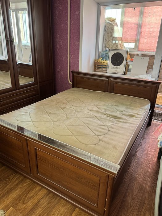 Продам кровать 2-спальную. Самовывоз.