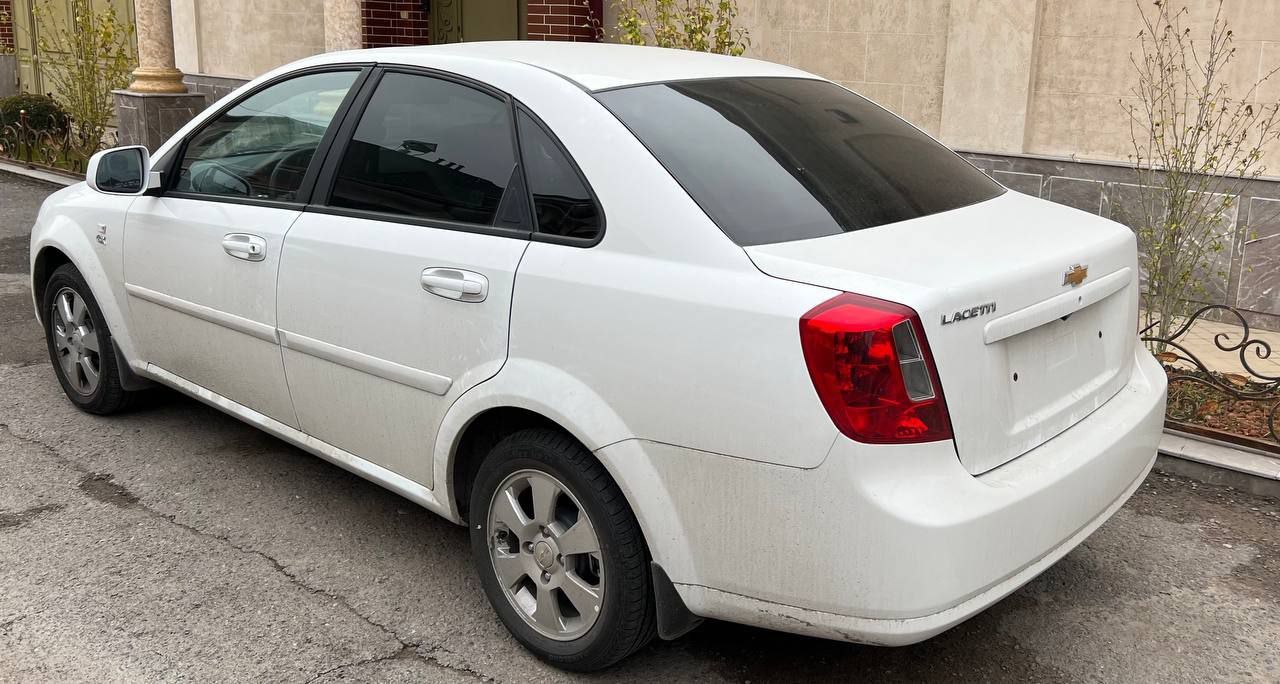 Chevrolet Lacetti 2023