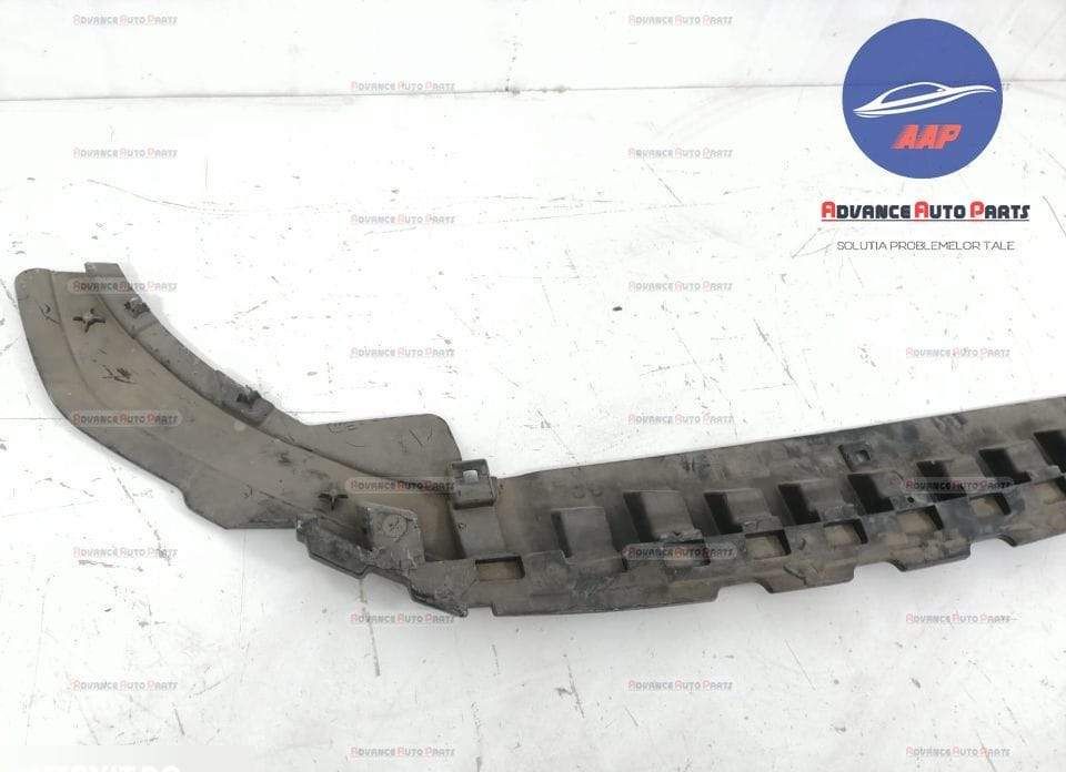 Ауди РС 3 / Audi RS 3 Оригинален камъчен отклонител