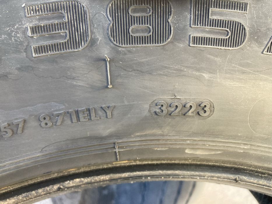 Гуми за камион 385-55-22.5