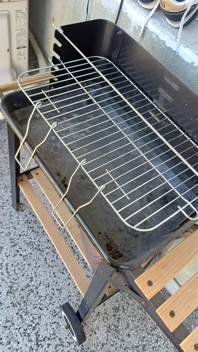 Барбекю за градина на колела