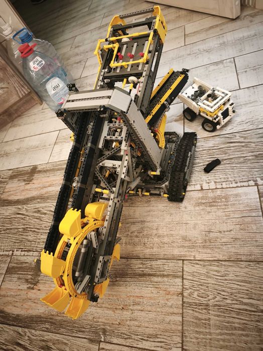 Лего  роторный экскаватор
