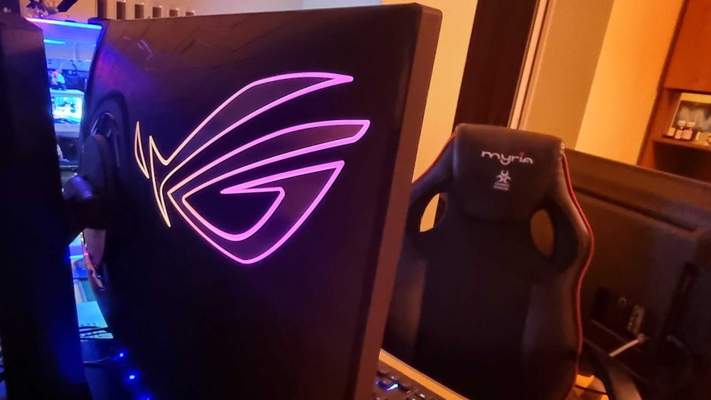 Monitor 4K Asus 27" XG27UCG