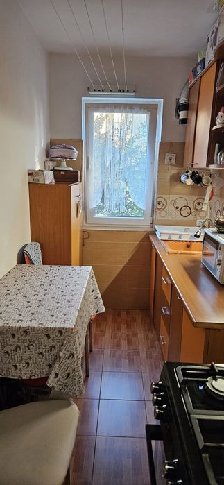 Vand Apartament 3 Camere Zona Florilor