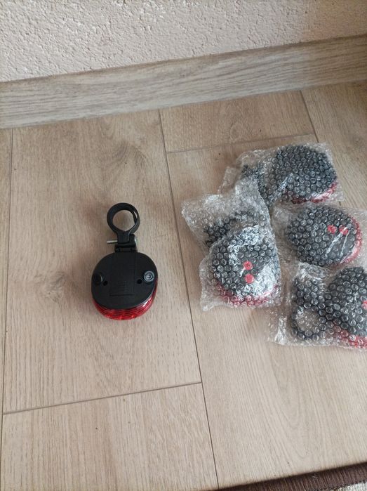 Различни модели презареждащи стопове за велосипеди