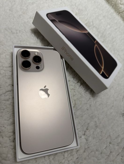 16 Pro Max 256GB Desert Titanium