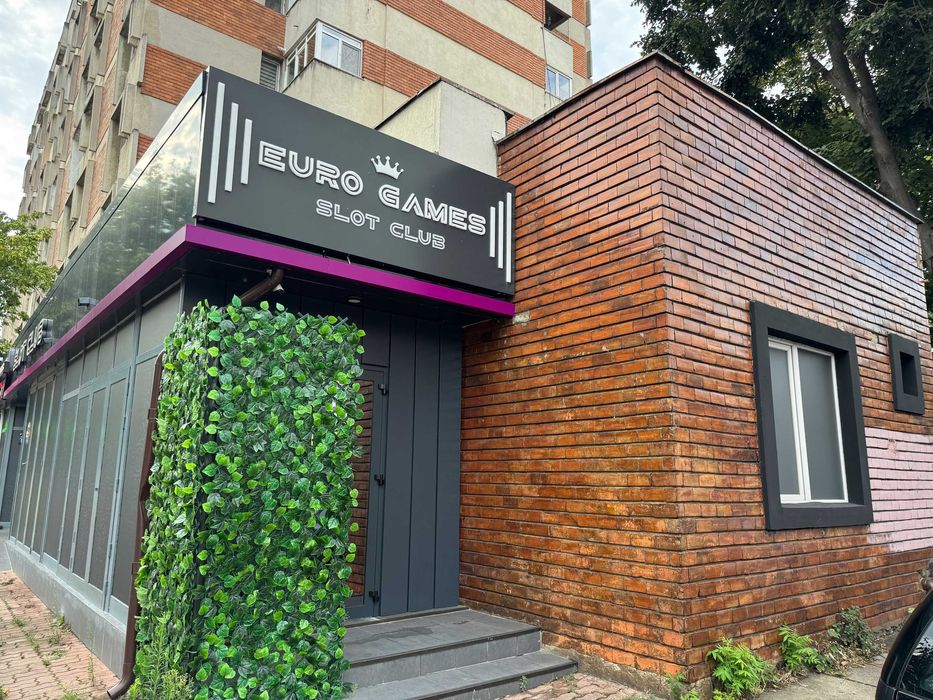 SPATIU COMERCIAL Calea Bucuresti - 160 m2 - McDonalds