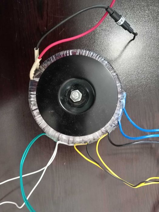 Тороидален трансформатор 560VAC