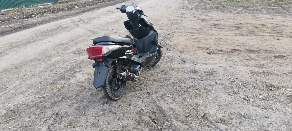 Продам скутер м8
